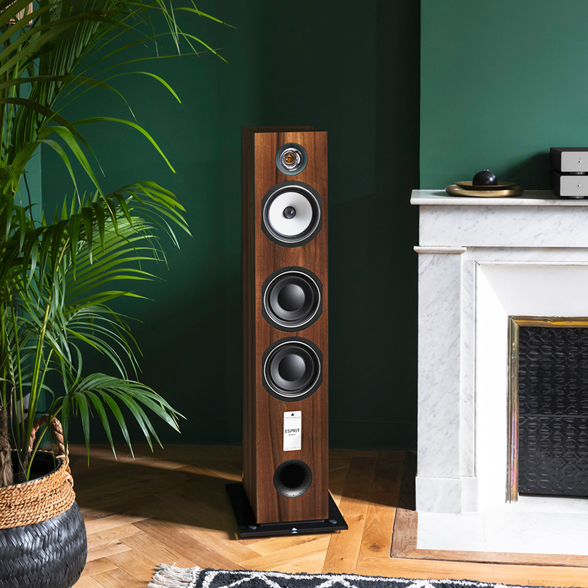 Esprit Ez - Antal Ez