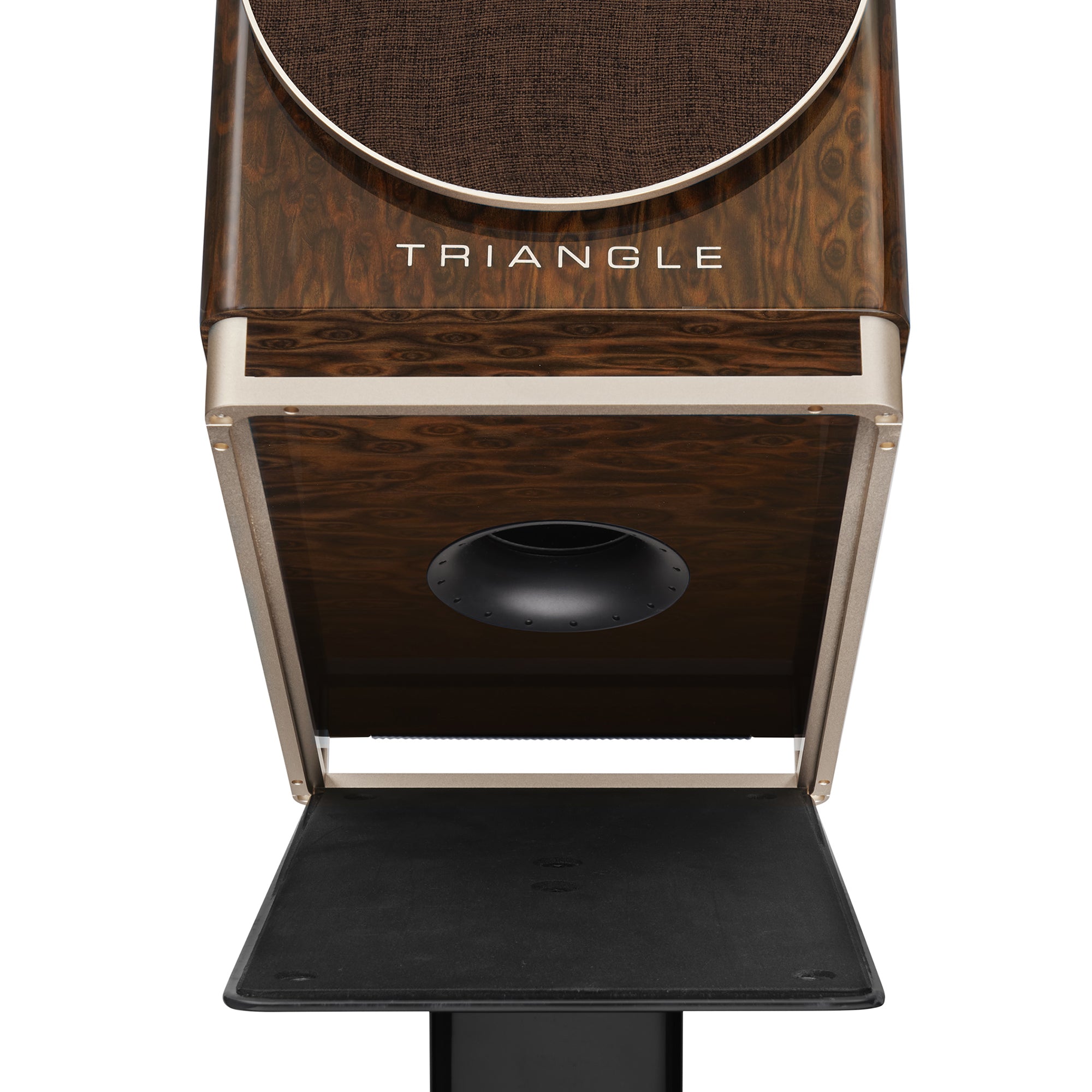 triangle-capella-enceinte-bibliotheque-active-wifi-bluetooth-wisa-hub-haut-de-gamme-picture-packshot-brown-event